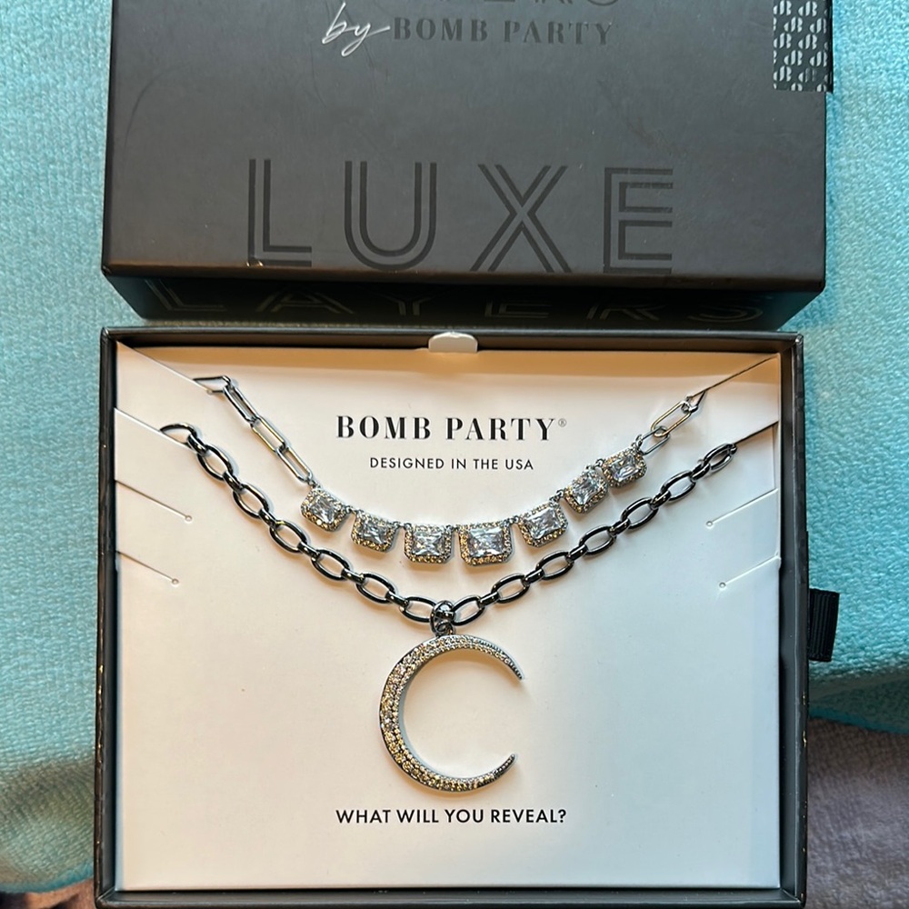 Bomb Party Luxe Necklace Set